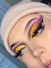 Load image into Gallery viewer, Fresa Lashes

